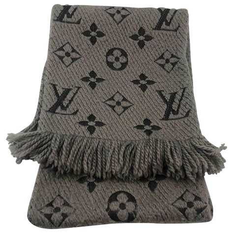 louis vuitton scarf men's cheap|louis vuitton scarf selfridges men's.